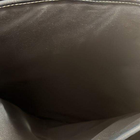 ROYCE VAQUETTA LARGE MESSENGER CROSSBODY BAG - Picture 8 of 9